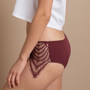 NWT Tobi small lace boy shorts